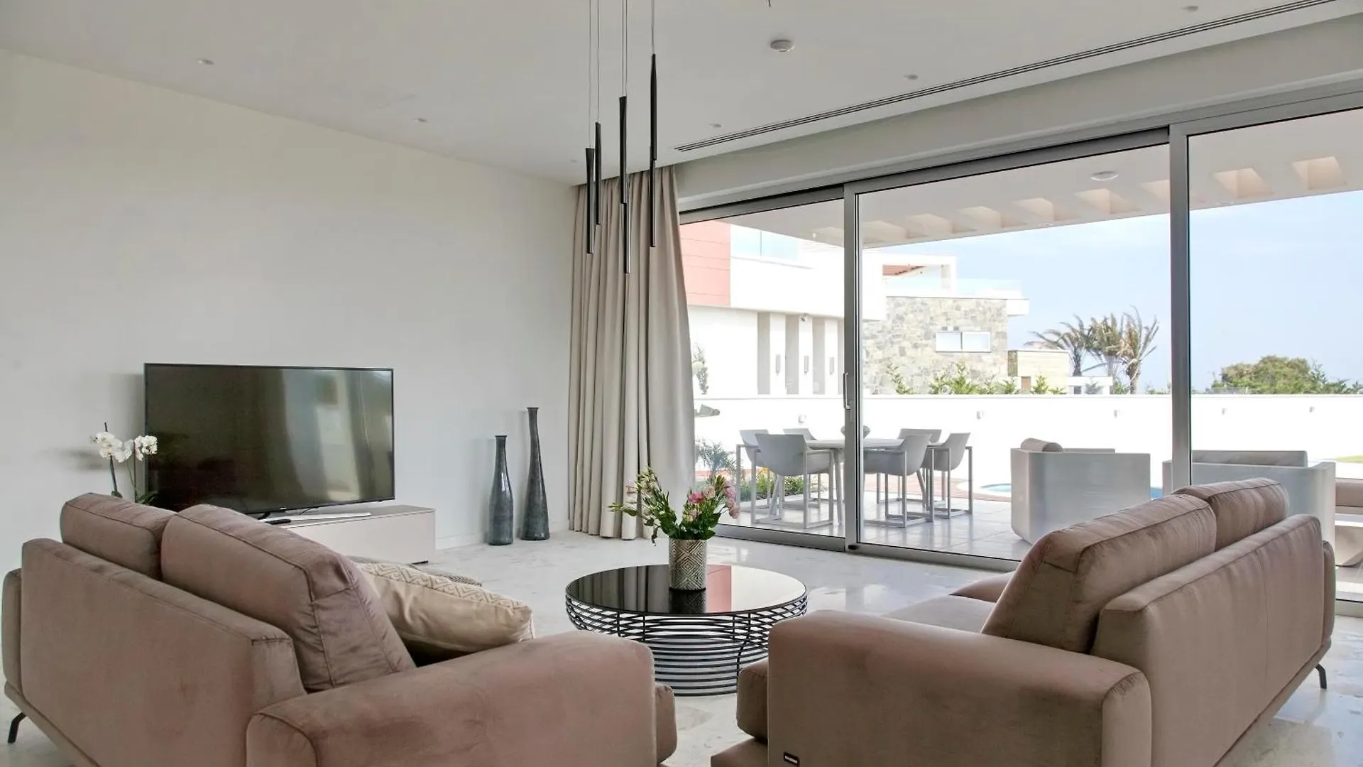 Beachfront Luxury Villa Idania Ayia Napa 0*,